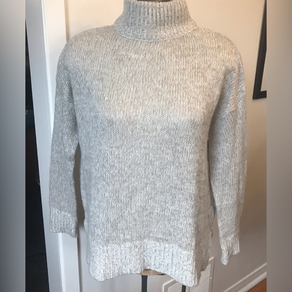 New Look Turtleneck - Size Small